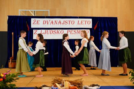 25.2.2024_ljudski pevci in godci trebelno_FOTO_studioPraprotKa48